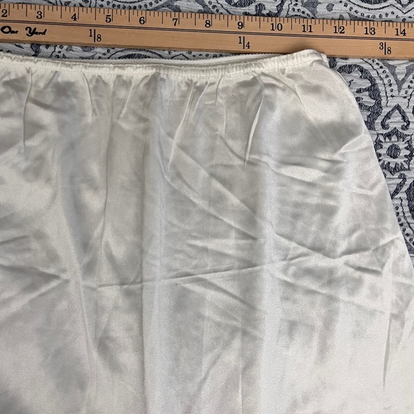 Elegant Satin White Lace Nightgown Slip Skirt Small - Picture 3 of 4